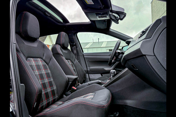 Volkswagen Polo 2.0TSI GTI DSG 200pk 1é Eig|Origineel NL|Panorama dak|LED|Virtual|ACC|GTI Sportstoelen|Keyless|Beats|Carbon|18Inch