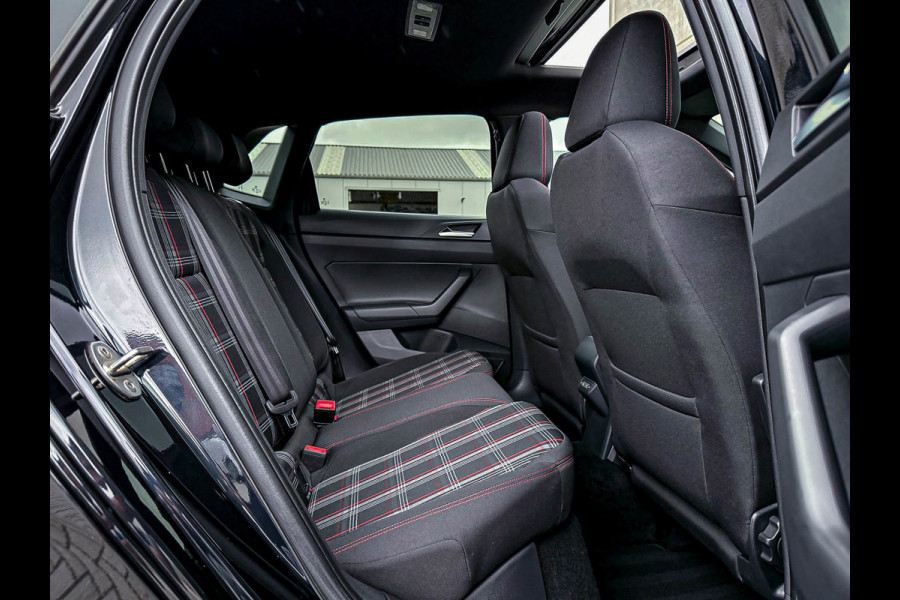 Volkswagen Polo 2.0TSI GTI DSG 200pk 1é Eig|Origineel NL|Panorama dak|LED|Virtual|ACC|GTI Sportstoelen|Keyless|Beats|Carbon|18Inch