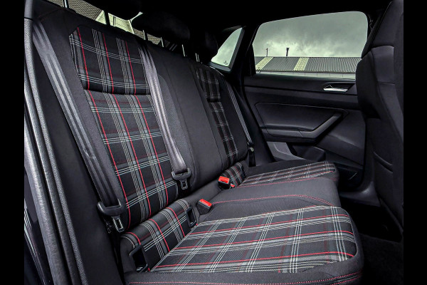 Volkswagen Polo 2.0TSI GTI DSG 200pk 1é Eig|Origineel NL|Panorama dak|LED|Virtual|ACC|GTI Sportstoelen|Keyless|Beats|Carbon|18Inch