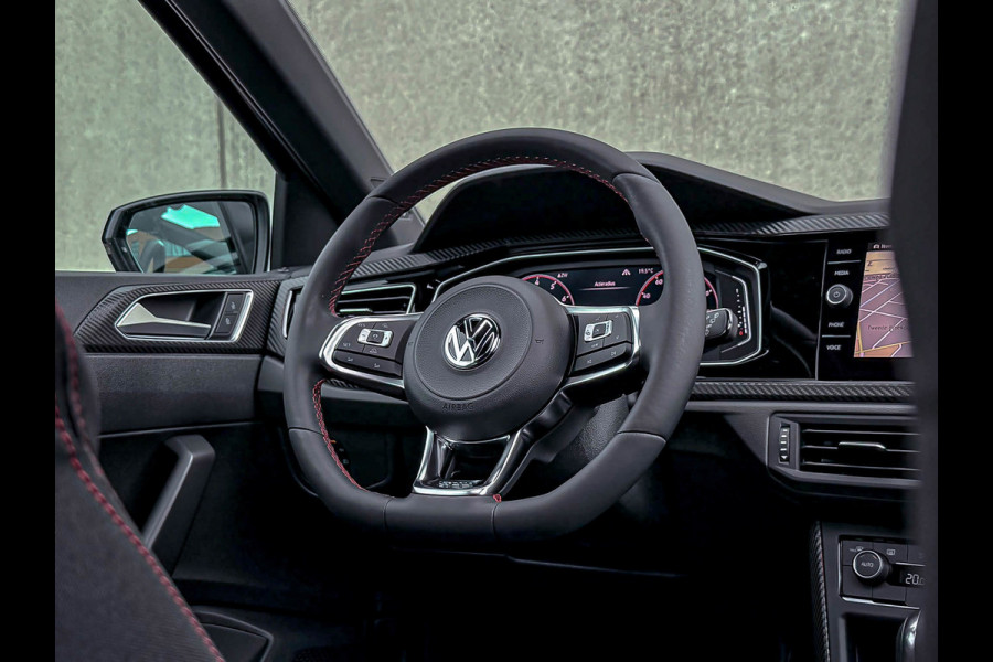Volkswagen Polo 2.0TSI GTI DSG 200pk 1é Eig|Origineel NL|Panorama dak|LED|Virtual|ACC|GTI Sportstoelen|Keyless|Beats|Carbon|18Inch