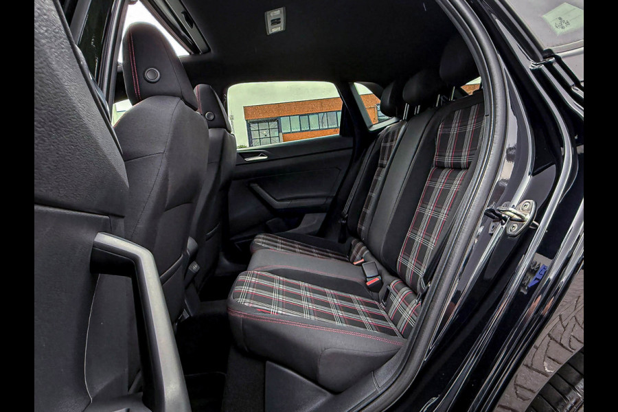 Volkswagen Polo 2.0TSI GTI DSG 200pk 1é Eig|Origineel NL|Panorama dak|LED|Virtual|ACC|GTI Sportstoelen|Keyless|Beats|Carbon|18Inch