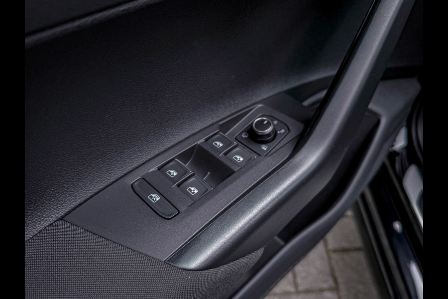 Volkswagen Polo 2.0TSI GTI DSG 200pk 1é Eig|Origineel NL|Panorama dak|LED|Virtual|ACC|GTI Sportstoelen|Keyless|Beats|Carbon|18Inch
