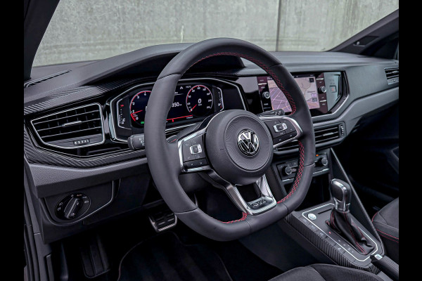 Volkswagen Polo 2.0TSI GTI DSG 200pk 1é Eig|Origineel NL|Panorama dak|LED|Virtual|ACC|GTI Sportstoelen|Keyless|Beats|Carbon|18Inch