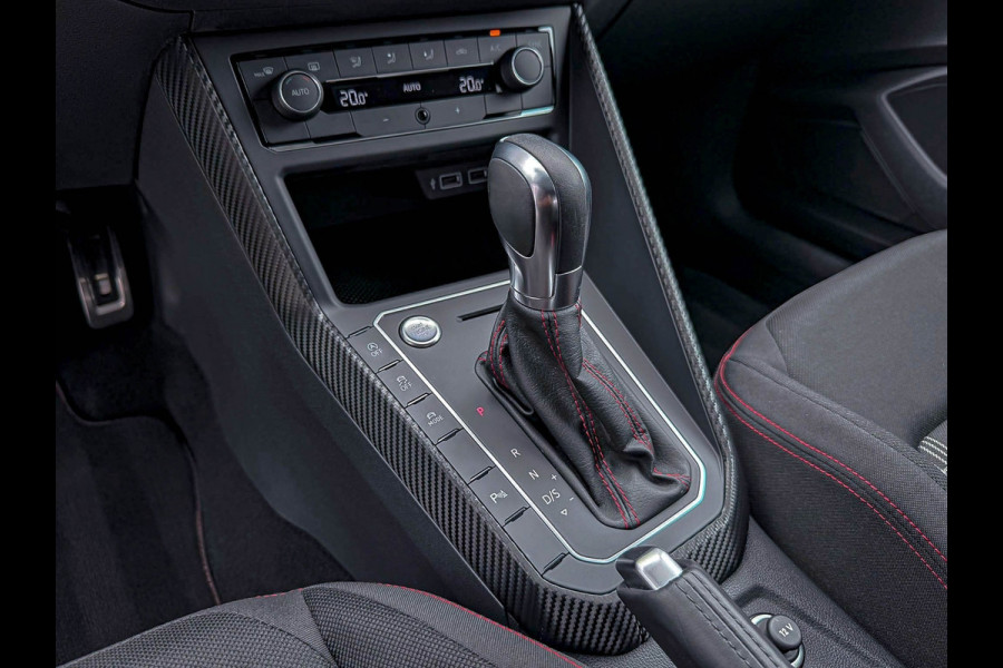 Volkswagen Polo 2.0TSI GTI DSG 200pk 1é Eig|Origineel NL|Panorama dak|LED|Virtual|ACC|GTI Sportstoelen|Keyless|Beats|Carbon|18Inch