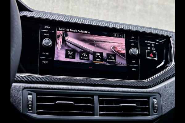 Volkswagen Polo 2.0TSI GTI DSG 200pk 1é Eig|Origineel NL|Panorama dak|LED|Virtual|ACC|GTI Sportstoelen|Keyless|Beats|Carbon|18Inch