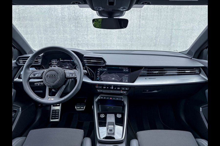 Audi A3 Sportback 40TFSI e 204pk S-Tronic Competition S Edition S-Line Pano|Kuipstoelen+Massage&Memory|Qi|Matrix|ACC|Camera|B&O|S3