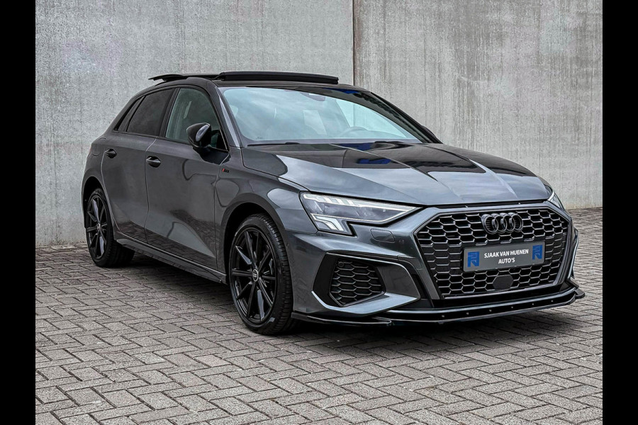 Audi A3 Sportback 40TFSI e 204pk S-Tronic Competition S Edition S-Line Pano|Kuipstoelen+Massage&Memory|Qi|Matrix|ACC|Camera|B&O|S3