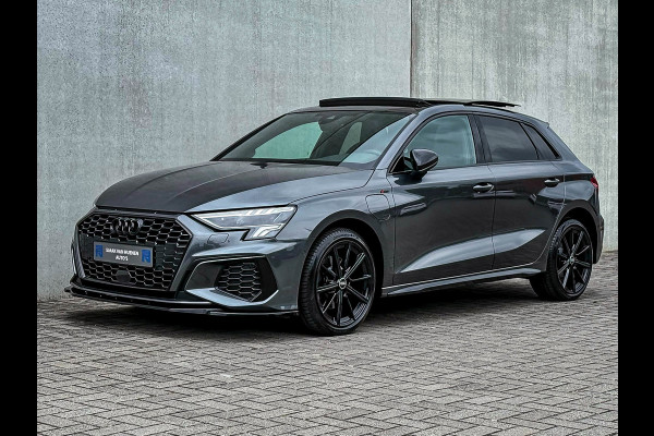 Audi A3 Sportback 40TFSI e 204pk S-Tronic Competition S Edition S-Line Pano|Kuipstoelen+Massage&Memory|Qi|Matrix|ACC|Camera|B&O|S3