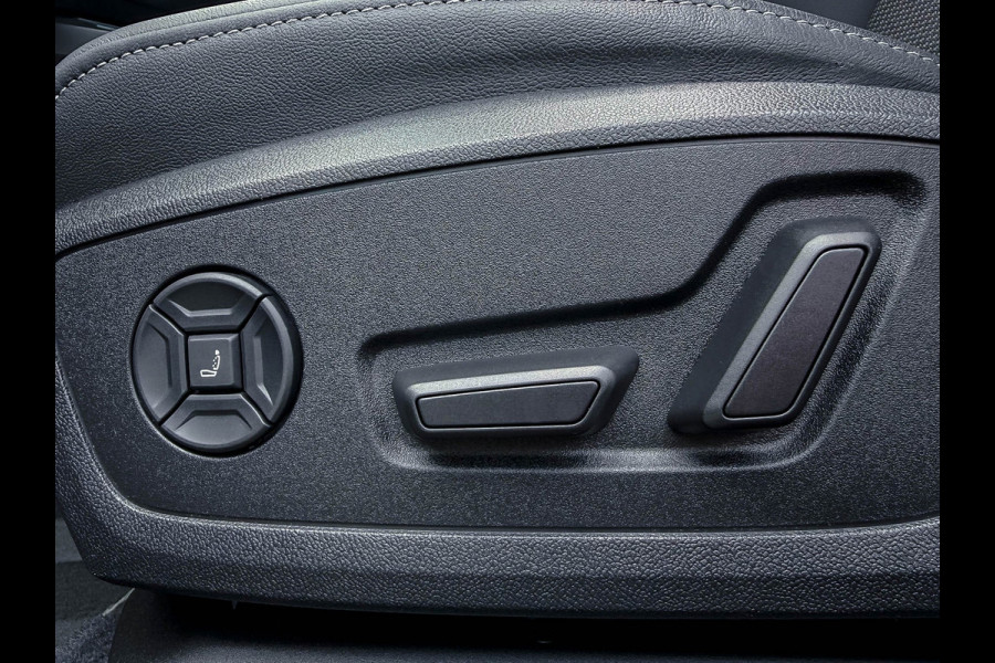 Audi A3 Sportback 40TFSI e 204pk S-Tronic Competition S Edition S-Line Pano|Kuipstoelen+Massage&Memory|Qi|Matrix|ACC|Camera|B&O|S3