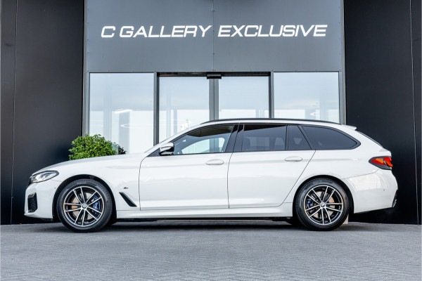BMW 5 Serie Touring 530i xDrive Business Edition Plus - Origineel NL | M Sport | Panorama | Memory | Stuurverwarming