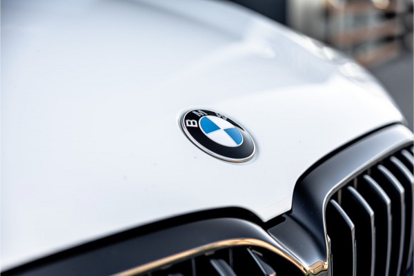 BMW 5 Serie Touring 530i xDrive Business Edition Plus - Origineel NL | M Sport | Panorama | Memory | Stuurverwarming