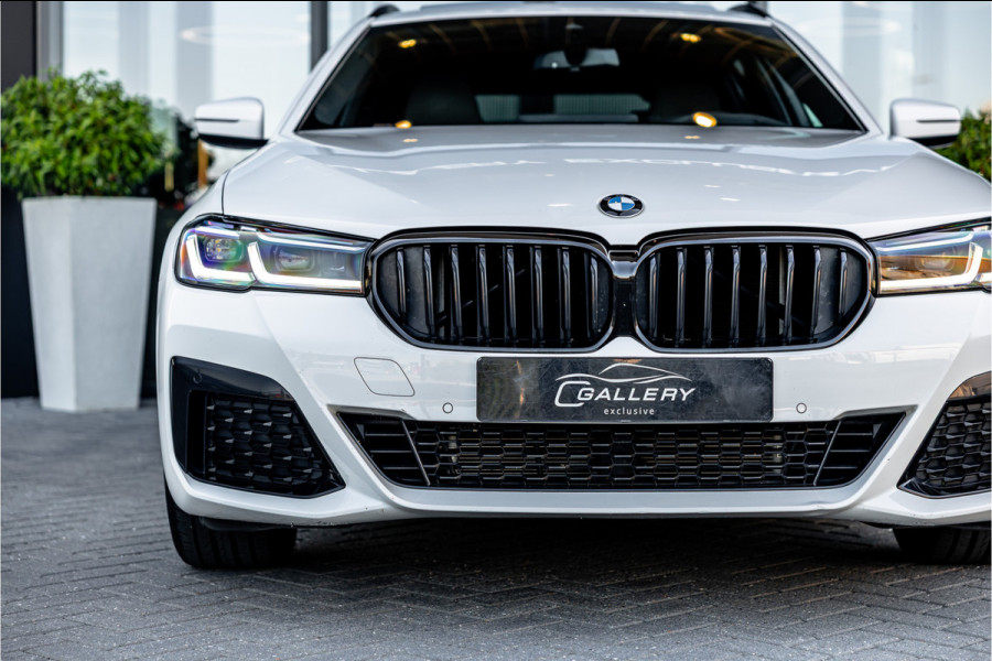 BMW 5 Serie Touring 530i xDrive Business Edition Plus - Origineel NL | M Sport | Panorama | Memory | Stuurverwarming