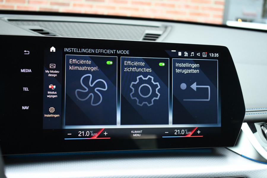 BMW X1 xDrive25e M-Sport ACC HUD E-zetels 360-cam Shadowline