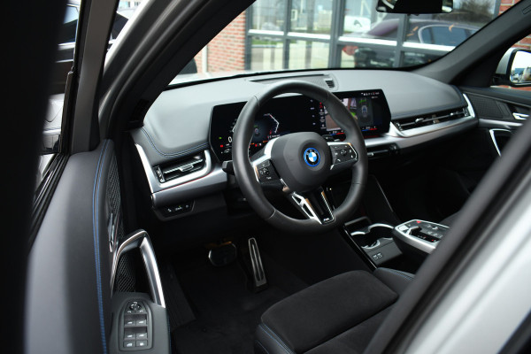 BMW X1 xDrive25e M-Sport ACC HUD E-zetels 360-cam Shadowline
