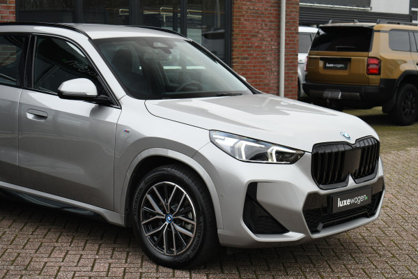 BMW X1 xDrive25e M-Sport ACC HUD E-zetels 360-cam Shadowline
