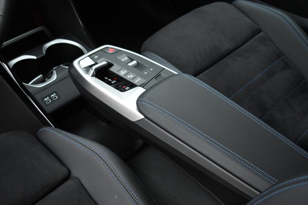 BMW X1 xDrive25e M-Sport ACC HUD E-zetels 360-cam Shadowline