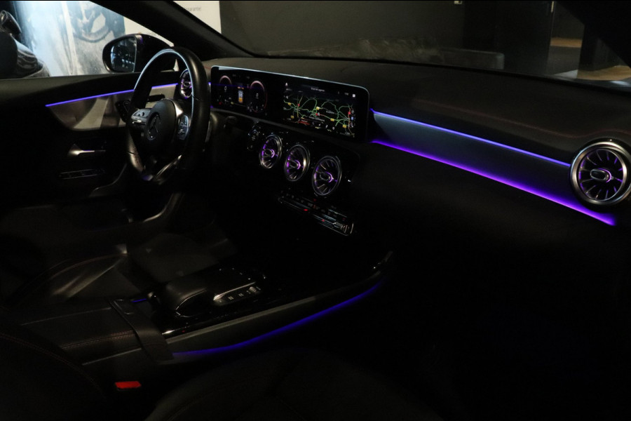 Mercedes-Benz CLA-Klasse 200 AMG |PANO|SFEERVERLICHTING|MEMORY|CAMERA|SFEER!