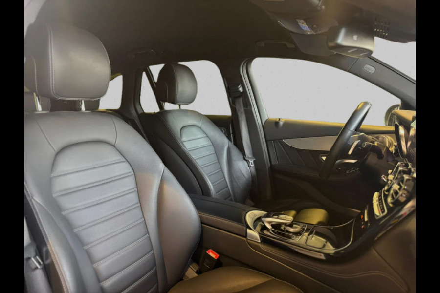 Mercedes-Benz GLC 350e AMG 4MATIC(Dealer OndH, Burmester, Head-up, Navi, StoelV, Camera, Etc)