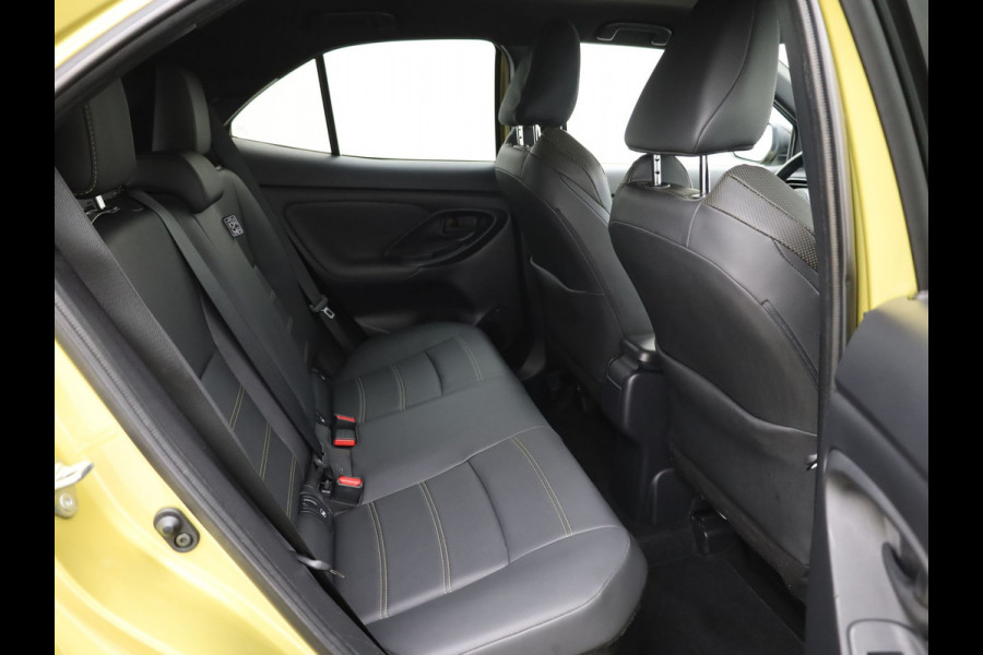 Toyota Yaris Cross 1.5 Hybrid Adventure | Elk. A-klep | JBL | Head Up | All-season Banden | Prijs Rijklaar!!