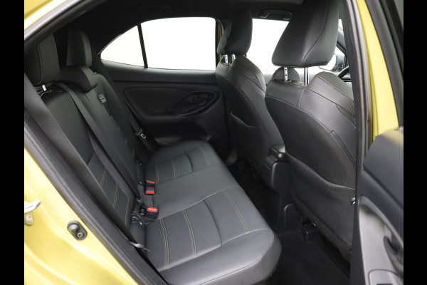 Toyota Yaris Cross 1.5 Hybrid Adventure | Elk. A-klep | JBL | Head Up | All-season Banden | Prijs Rijklaar!!