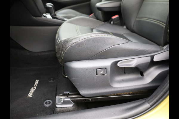Toyota Yaris Cross 1.5 Hybrid Adventure | Elk. A-klep | JBL | Head Up | All-season Banden | Prijs Rijklaar!!