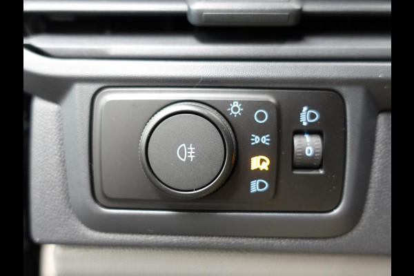 Ford Transit Custom 300 2.0 TDCI L2H1 Trend NIEUW MODEL Automaat | Navigatie | Airco | Cruise control | Parkeer sensoren | Camera | Trekhaak