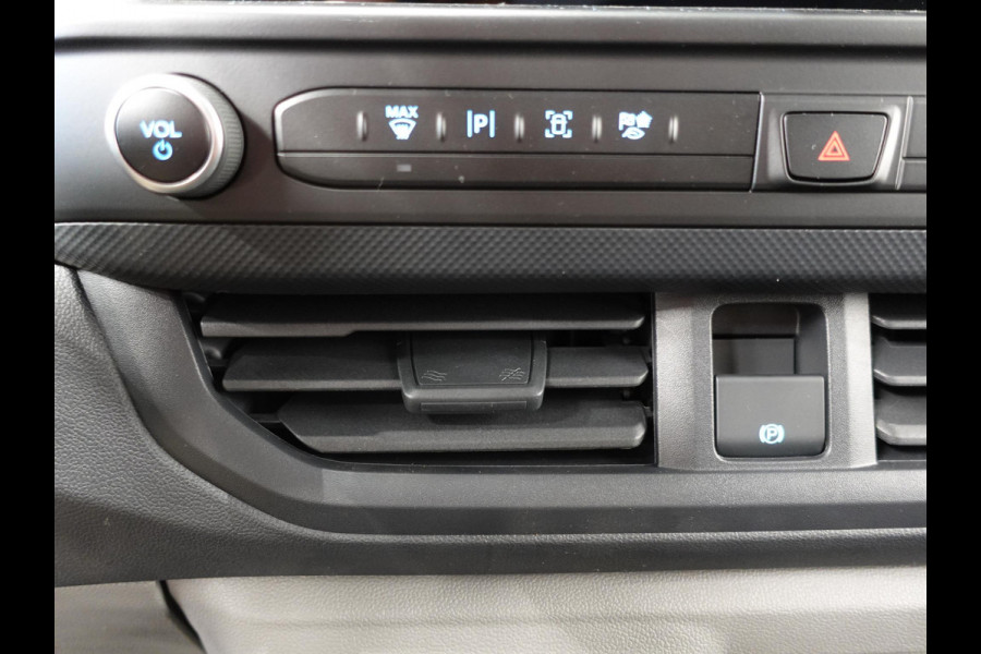 Ford Transit Custom 300 2.0 TDCI L2H1 Trend NIEUW MODEL Automaat | Navigatie | Airco | Cruise control | Parkeer sensoren | Camera | Trekhaak