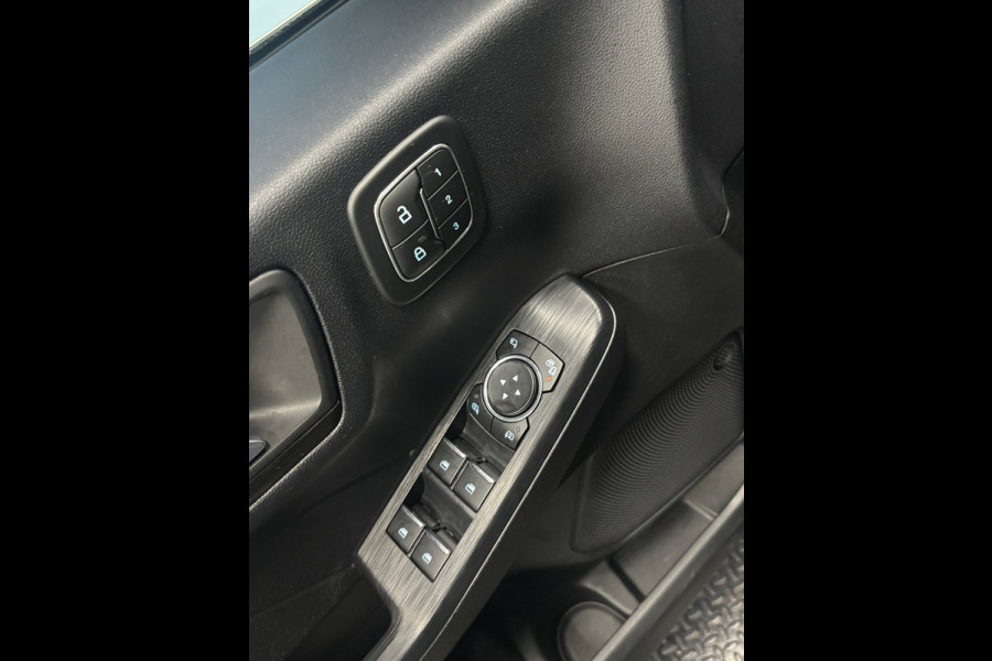 Ford Kuga 2.5 PHEV Vignale Panodak, Leer , trekhaak