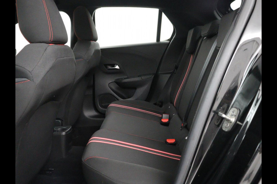 Opel Corsa 1.2 GS Line | Half leder | Cruise control | Carplay | Camera | Park assist | Virtueel dashboard | Lichtmetaal 16"