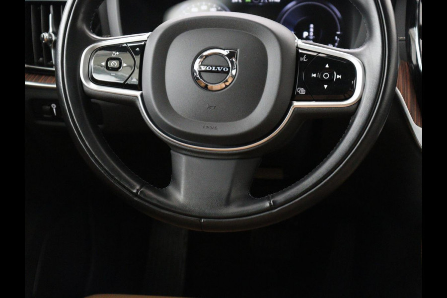 Volvo V60 2.0 T6 Recharge AWD Inscription | SOH 97.5% | Trekhaak | Panoramadak | Leder | Stoelventilatie | Stuur/stoel verwarming | Harman/Kardon | Adaptive cruise | 360 camera | Carplay | Memory |