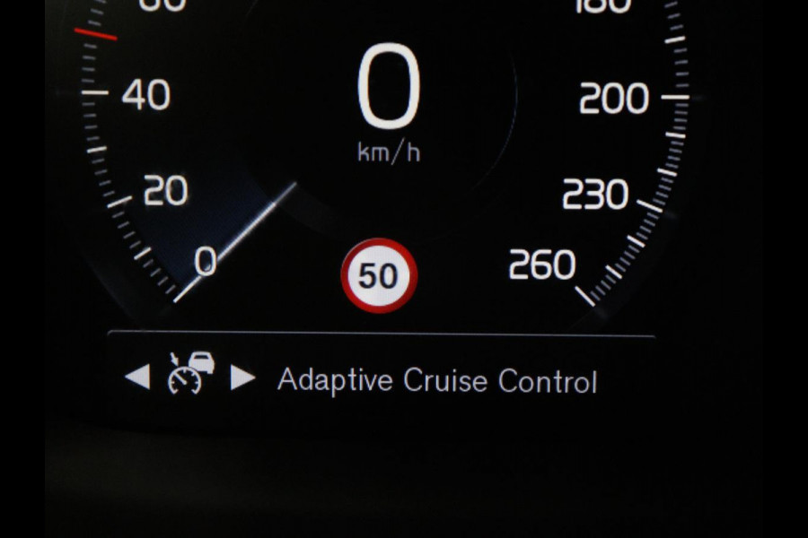 Volvo V60 2.0 T6 Recharge AWD Inscription | SOH 97.5% | Trekhaak | Panoramadak | Leder | Stoelventilatie | Stuur/stoel verwarming | Harman/Kardon | Adaptive cruise | 360 camera | Carplay | Memory |