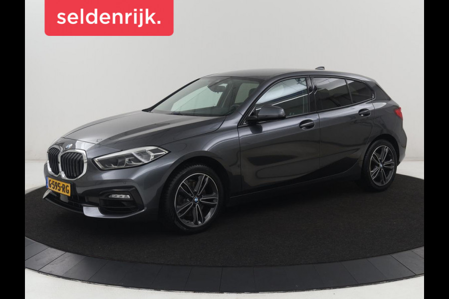 BMW 1-serie 118i Executive Edition Sport Line | Half Leder | Carplay | Cruise control | Park assist | Sfeerverlichting | Climate contol | Virtual Dashboard | Full LED | Navigatie |
