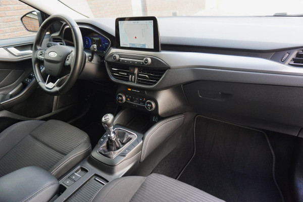 Ford FOCUS Wagon 1.0 EcoB.125PKHybrid Titanium X Business/Trekhaak/ Dealeronderhouden.
