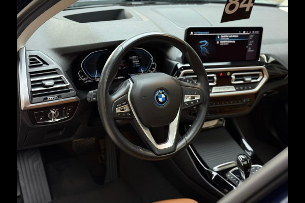 BMW X3 xDrive30e ** LASER, COGNAC LEDER, PANO, MEMORY, HuD, VERST. A-BANK, 20-inch LMV ** 1e eig - UNFALLFREI ** ** INFORMEER OOK NAAR ONZE AANTREKKELIJKE FINANCIAL-LEASE TARIEVEN **