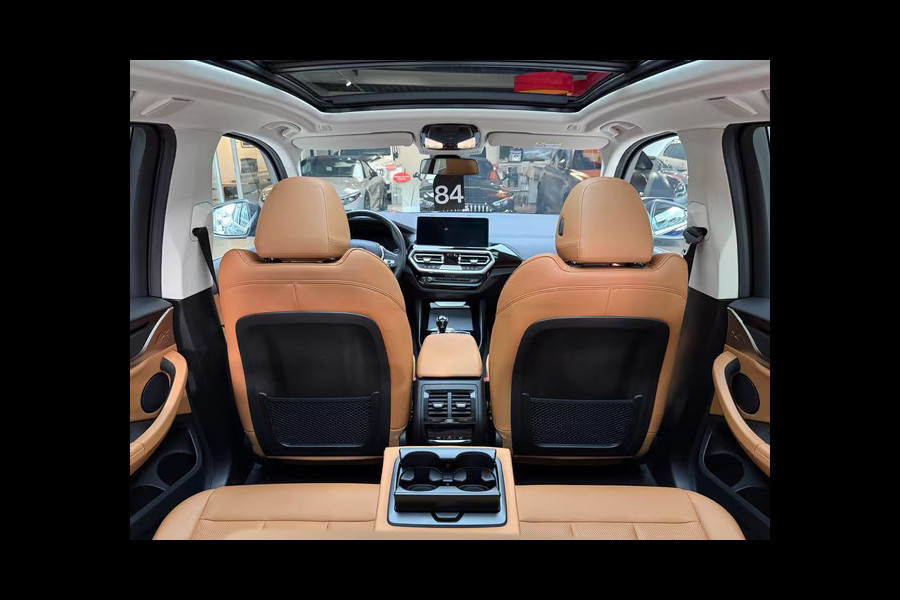 BMW X3 xDrive30e ** LASER, COGNAC LEDER, PANO, MEMORY, HuD, VERST. A-BANK, 20-inch LMV ** 1e eig - UNFALLFREI ** ** INFORMEER OOK NAAR ONZE AANTREKKELIJKE FINANCIAL-LEASE TARIEVEN **