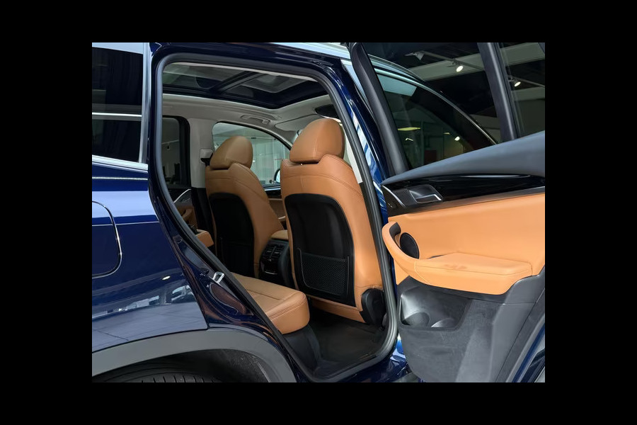 BMW X3 xDrive30e ** LASER, COGNAC LEDER, PANO, MEMORY, HuD, VERST. A-BANK, 20-inch LMV ** 1e eig - UNFALLFREI ** ** INFORMEER OOK NAAR ONZE AANTREKKELIJKE FINANCIAL-LEASE TARIEVEN **