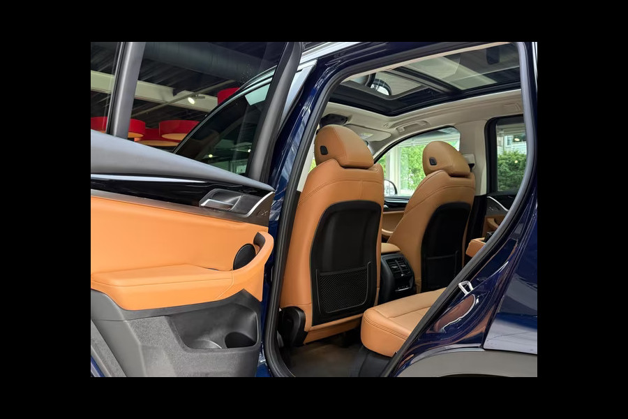 BMW X3 xDrive30e ** LASER, COGNAC LEDER, PANO, MEMORY, HuD, VERST. A-BANK, 20-inch LMV ** 1e eig - UNFALLFREI ** ** INFORMEER OOK NAAR ONZE AANTREKKELIJKE FINANCIAL-LEASE TARIEVEN **