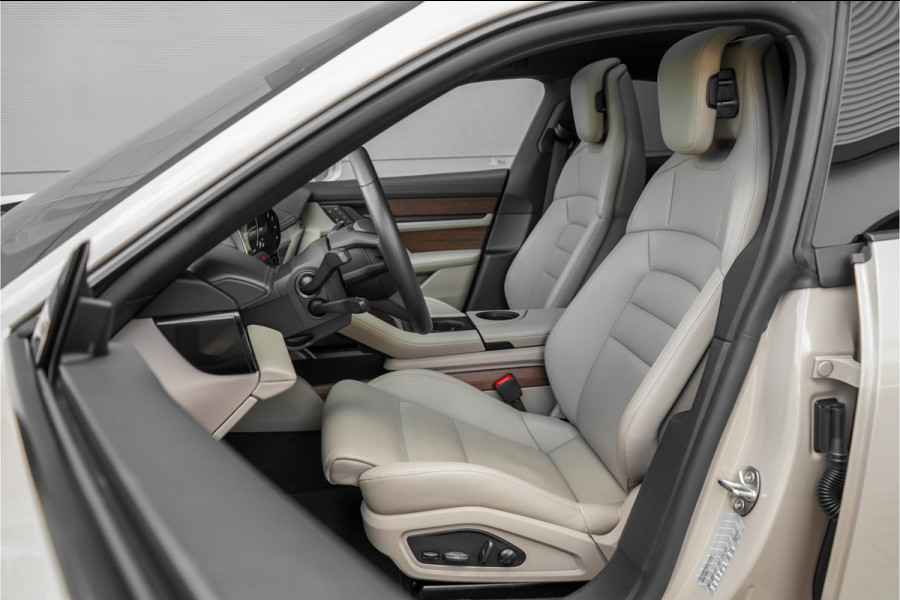 Porsche Taycan 79 kWh Pano Luchtvering 360° 13.000 KM 1e Eig 21"