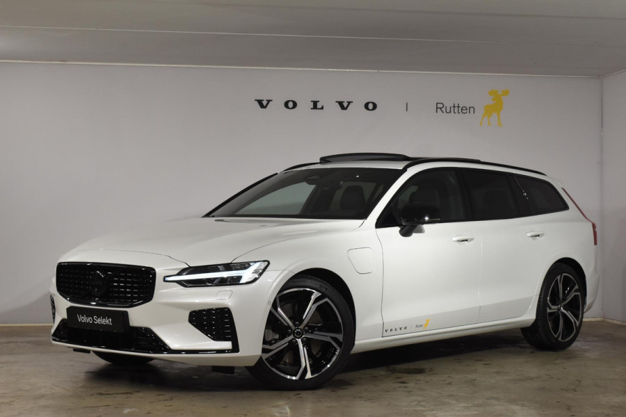 Volvo V60 T8 455PK Plug-in hybrid AWD Ultra Dark Performance Edition / Polestar Optimalisatie / Glossy black Logo's / 360 Camera / Harman Kardon audio / Head-up display / Panorama dak / 19" / Stoel- en stuurverwarming