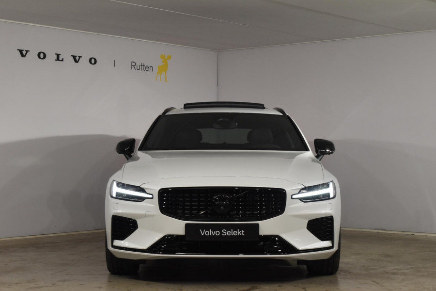 Volvo V60 T8 455PK Plug-in hybrid AWD Ultra Dark Performance Edition / Polestar Optimalisatie / Glossy black Logo's / 360 Camera / Harman Kardon audio / Head-up display / Panorama dak / 19" / Stoel- en stuurverwarming