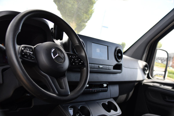 Mercedes-Benz Sprinter 314 2.2 CDI L2H1 Black Edition Camera, Cruise, Carplay, Multimedia, Airco, Trekhaak, 143pk, Automaat, Uniek!