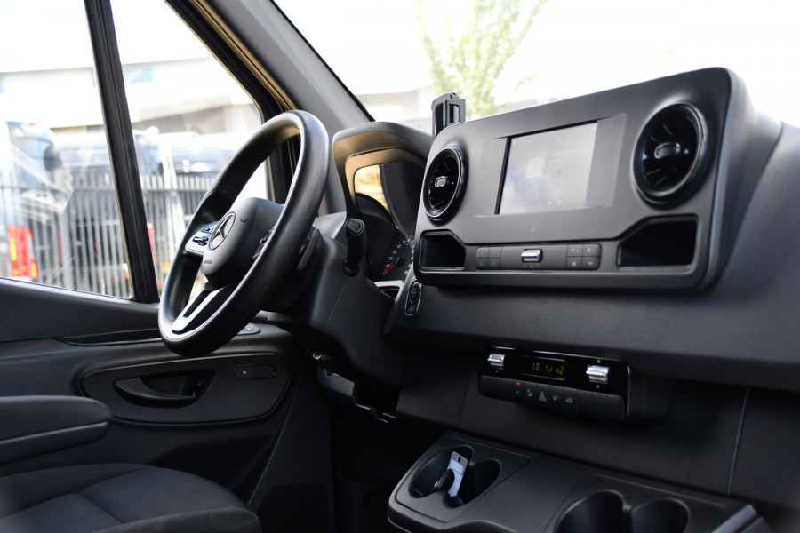 Mercedes-Benz Sprinter 314 2.2 CDI L2H1 Black Edition Camera, Cruise, Carplay, Multimedia, Airco, Trekhaak, 143pk, Automaat, Uniek!