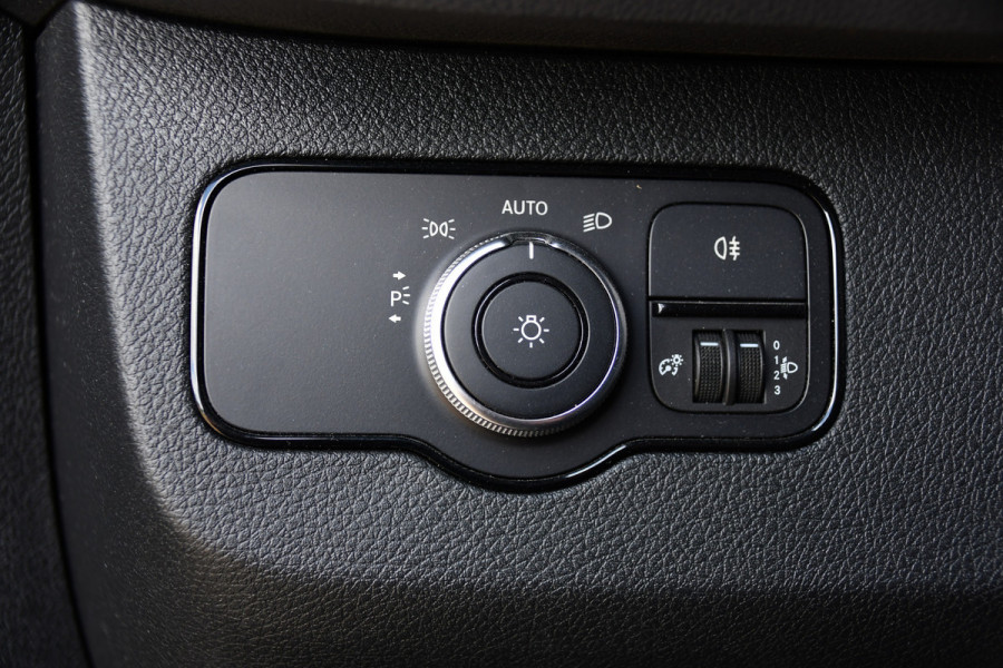 Mercedes-Benz Sprinter 314 2.2 CDI L2H1 Black Edition Camera, Cruise, Carplay, Multimedia, Airco, Trekhaak, 143pk, Automaat, Uniek!