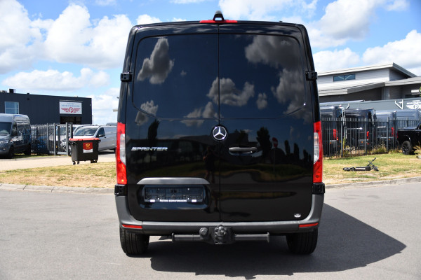 Mercedes-Benz Sprinter 314 2.2 CDI L2H1 Black Edition Camera, Cruise, Carplay, Multimedia, Airco, Trekhaak, 143pk, Automaat, Uniek!