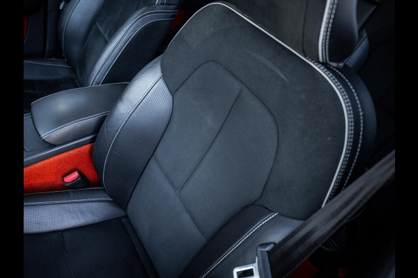 Volvo XC40 2.0 T5 AWD R-Design Intro Edition - Pano l H/Kardon l Memory l Camera