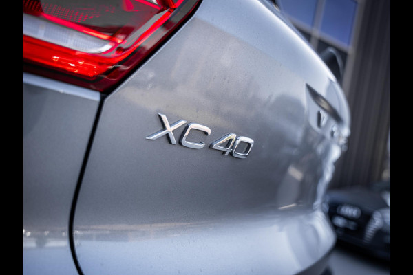 Volvo XC40 2.0 T5 AWD R-Design Intro Edition - Pano l H/Kardon l Memory l Camera