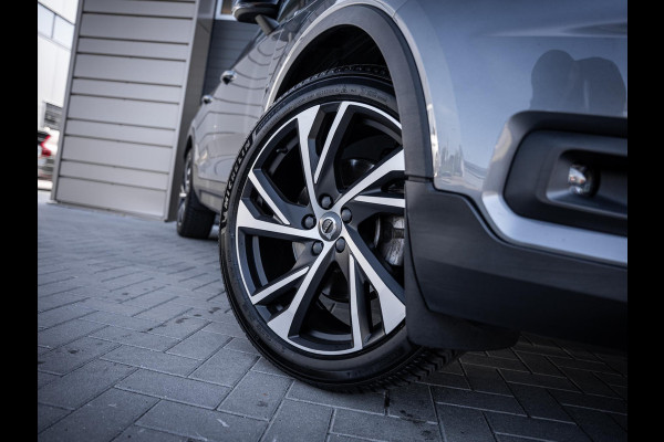 Volvo XC40 2.0 T5 AWD R-Design Intro Edition - Pano l H/Kardon l Memory l Camera