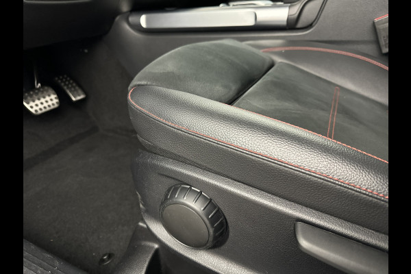 Mercedes-Benz Glb AMG Business Solution Pano-dak/Dodehoek/Carplay/19'LMV