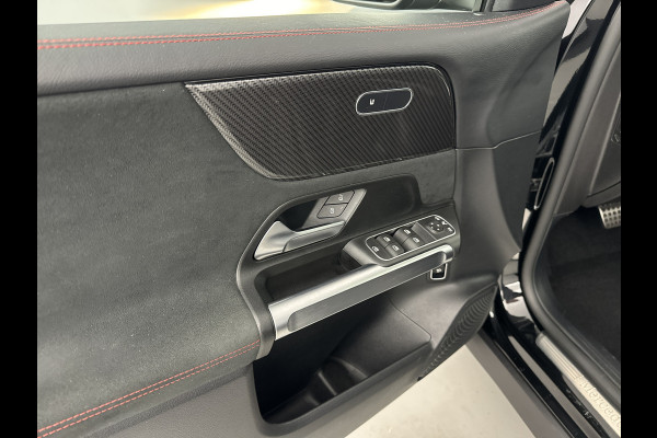 Mercedes-Benz Glb AMG Business Solution Pano-dak/Dodehoek/Carplay/19'LMV