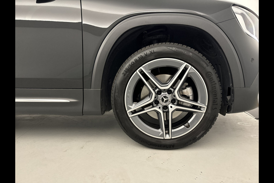Mercedes-Benz Glb AMG Business Solution Pano-dak/Dodehoek/Carplay/19'LMV